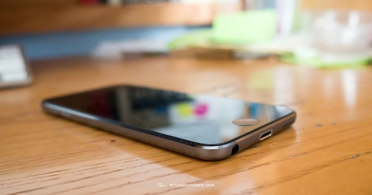 iPhone 12 Size Specs - What Dimensions